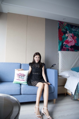  No.192 丽足娇娃-道是无晴却有晴 [127P1V4.6G]