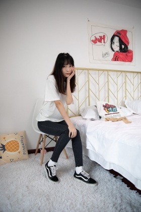  No.556 风情艳主-明月千里（vans、棉袜、肉丝、捆绑主题）（突破的一期）[244P]