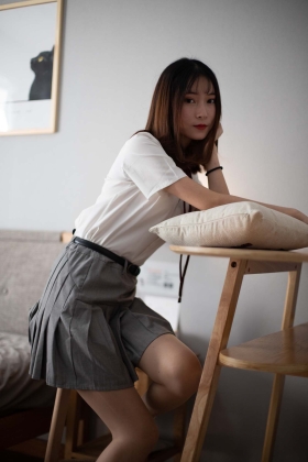  No.088 风情艳主-jk制服与船袜帆布鞋（jk、薄肉丝、帆布鞋、船袜） [212P1V2.4G]