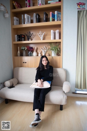  No.095 小雨-今天，做你专属的小爱同学（帆布鞋、棉袜、美足） [158P1V912M]