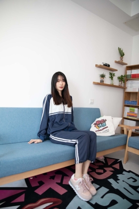  No.654 风情艳主-翩翩舞（NB运动鞋、白色短棉袜、美足、美足热水泡脚剧情）[168P]