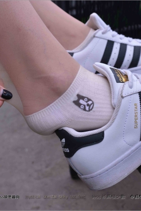 [IESS异思趣向] 2017.11.29 丝足便当172：圆叔叔《丝袜棉袜贝壳头》双十一特辑 [99P174M]