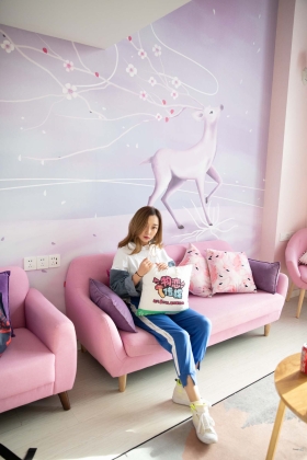  No.096 黑冰女王-鹿之灵，灵动的软妹子（帆布鞋、白色棉袜、粉色棉袜、美足） [189P1V2.05G]