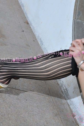 [JJSiYu] 静静丝语 No.017 非同寻常黑色条纹网袜