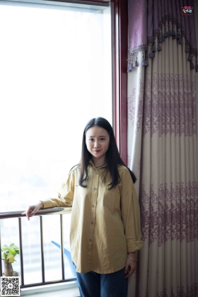  2018.05.09 008期：吴心-你们想要的厚重口味（绿色棉袜、黄色棉袜、蓝色丝袜、美足）