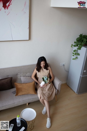  No.082 薇安-来自英语专业的另一位学霸姐姐（白色跑鞋、肉色船袜、美足）下集 [310P2V1.86G]