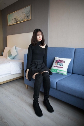  No.259 风情艳主-红与黑蔷薇 [143P1V4.27G]