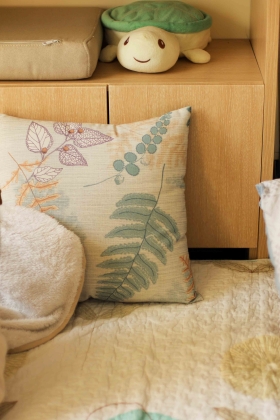  2018.04.29 005期：秋木苏-JK制服高中小姐姐（两套jk、小皮鞋、灰色棉袜、白色丝袜、黑色丝袜、美足）