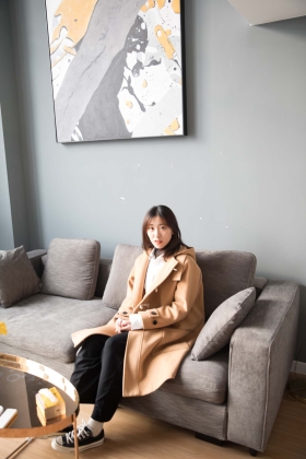  No.102 馨雨女王-冬日里的英伦风情（匡威帆布鞋、白色棉袜、黄色棉袜、美足） [177P1V3.46G]