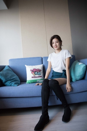  No.195 丽足娇娃-成熟与青涩的碰撞 [143P1V4.68G]