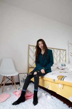  No.412 艾玛女王-四季的雨雾（短靴、棉袜、美足） [135P]