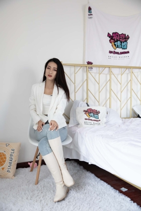  No.606 飞鱼女王-水里的月亮（长靴、白色短棉袜、美足）[150P]