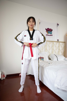  No.620 馨雨女王-回眸（跆拳道服、贝壳头、白棉袜、美足）[172P]