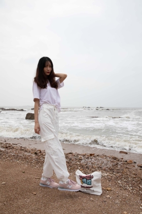  No.514 风情艳主-深海便利店（突破的一期）（NB运动鞋、白棉袜、肉丝、裤里丝、脏）[183P]