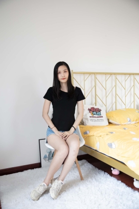  No.453 黑冰女王-宛若清风（运动鞋、棉袜、美足）[144P]