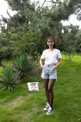  No.492 诺曦女主S-剪窗思绪（匡威帆布鞋、黑丝）[142P]