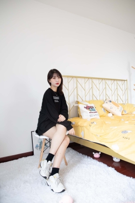  No.484 艾丝女王-樱桃酒（运动鞋、棉袜、美足）[146P]